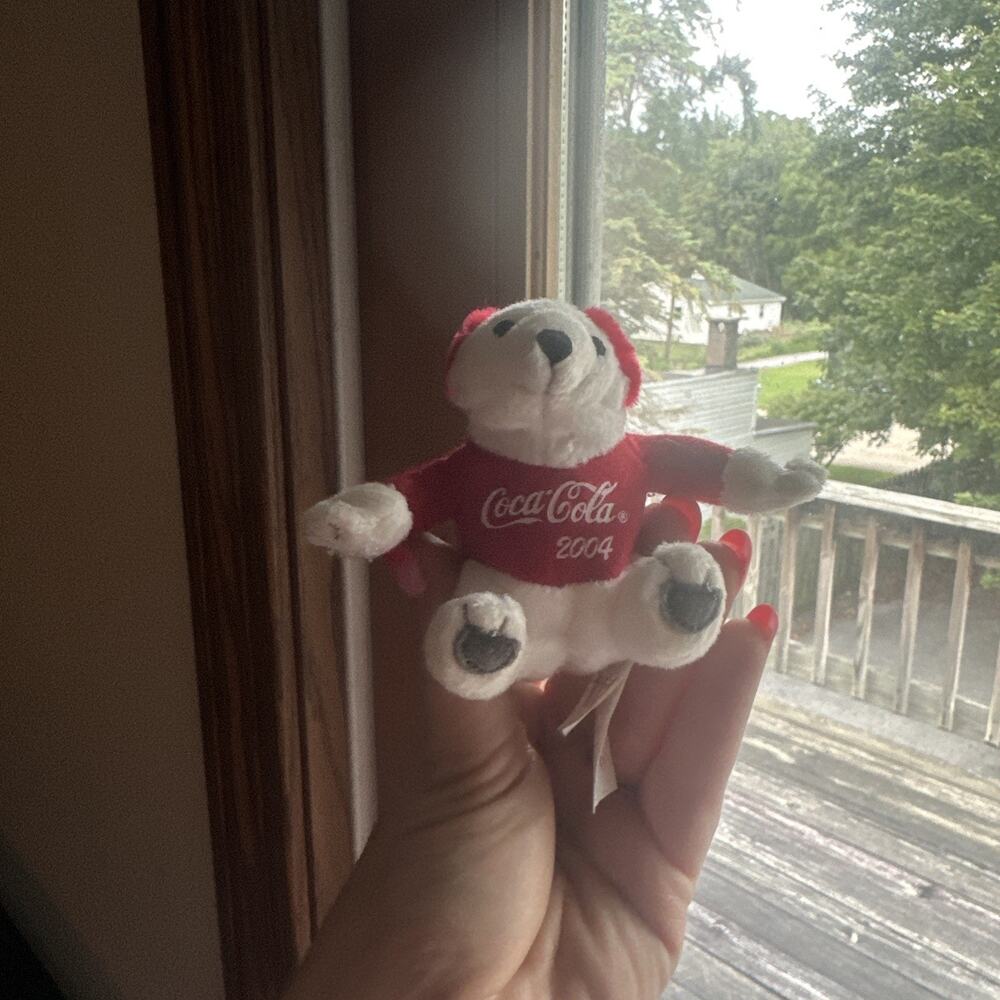 Small Coca-Cola bear Plushie (2004)